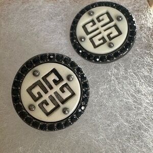 GIVENCHY Vintage Black & White Logo Rivet Rhinestone Clip On Earrings